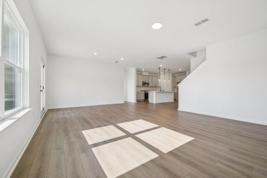 Representative images and renderings are for illustrative purposes. Actual structural options and design finishes of home may vary. Representative images and renderings are for illustrative purposes. Actual structural options and design finishes of home may vary.