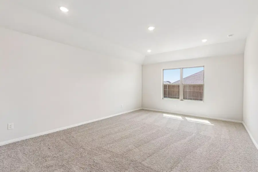 Spacious, unfurnished interior of a new home in Rolling Ridge, Van Alstyne (Image 12). Spacious, unfurnished interior of a new home in Rolling Ridge, Van Alstyne (Image 12).