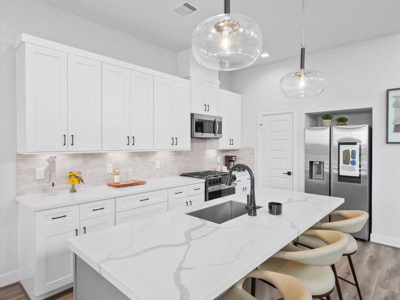 Furnished interior view inside a new home in Uptown District, Houston (Image 39).