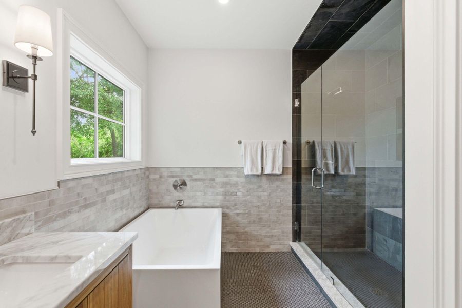Furnished interior view inside a new home in , Charleston (Image 19).