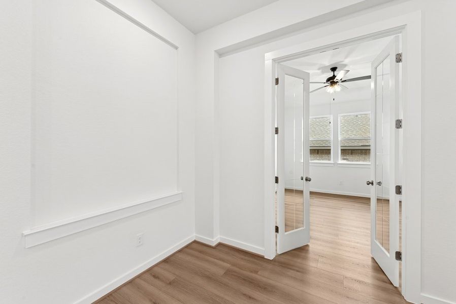 Spacious, unfurnished interior of a new home in University Heights, Round Rock (Image 33).