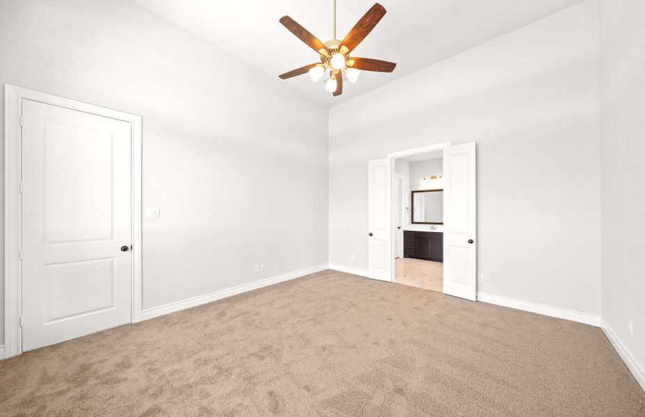 Representative unfurnished interior of a home built from the 3054 by Ravenna Homes in The Highlands 55′, Porter (Image 36). Representative unfurnished interior of a home built from the 3054 by Ravenna Homes in The Highlands 55′, Porter (Image 36).