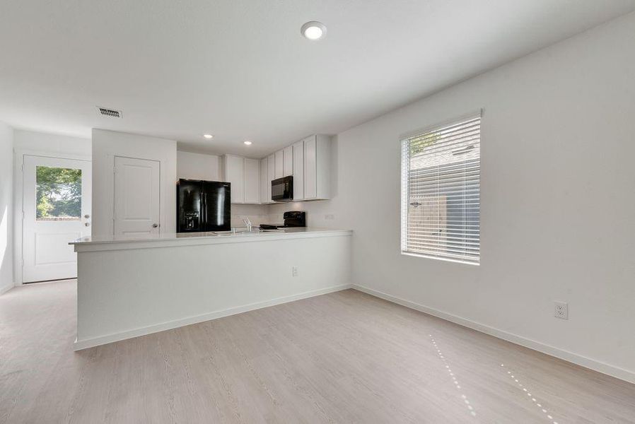 Spacious, unfurnished interior of a new home in Cottonwood, Wilmer (Image 17). Spacious, unfurnished interior of a new home in Cottonwood, Wilmer (Image 17).