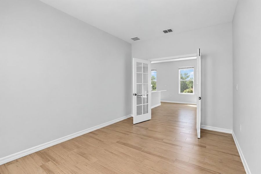 Spacious, unfurnished interior of a new home in Lochside, Mount Dora (Image 42). Spacious, unfurnished interior of a new home in Lochside, Mount Dora (Image 42).