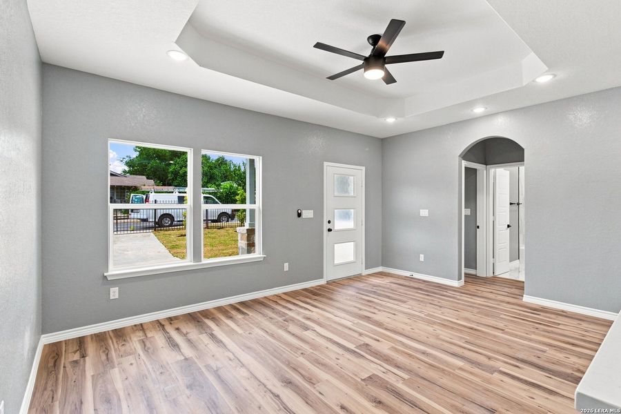 Spacious, unfurnished interior of a new home in , San Antonio (Image 16).