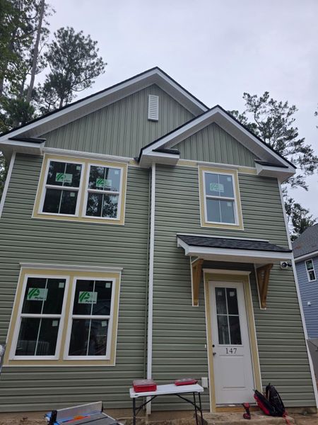 Image 6 of a home in .