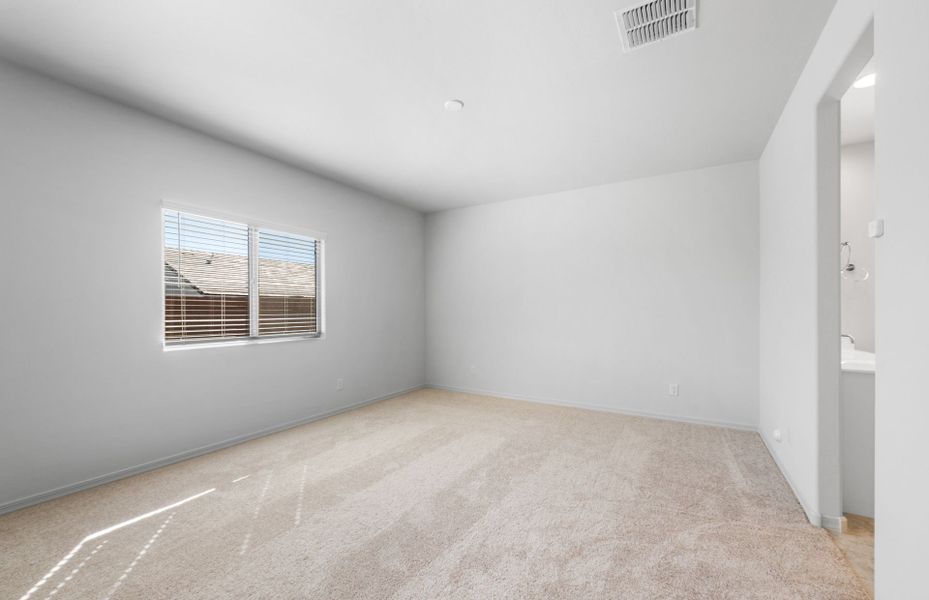 Spacious, unfurnished interior of a new home in Hayden Estates, Buckeye (Image 22).