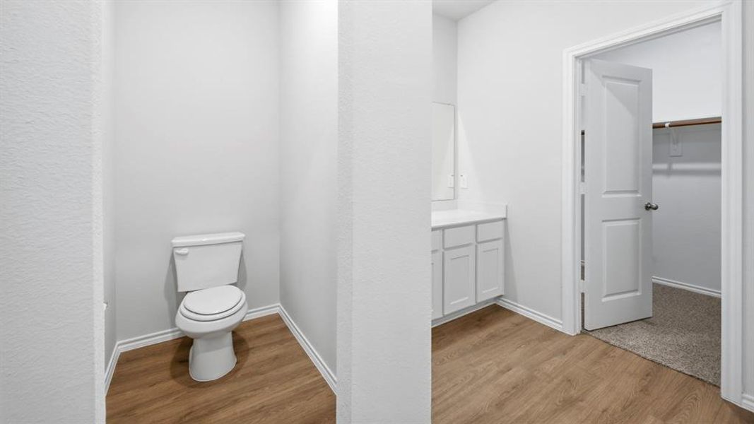 Furnished interior view inside a new home in Sweetwater Springs, Sherman (Image 11).