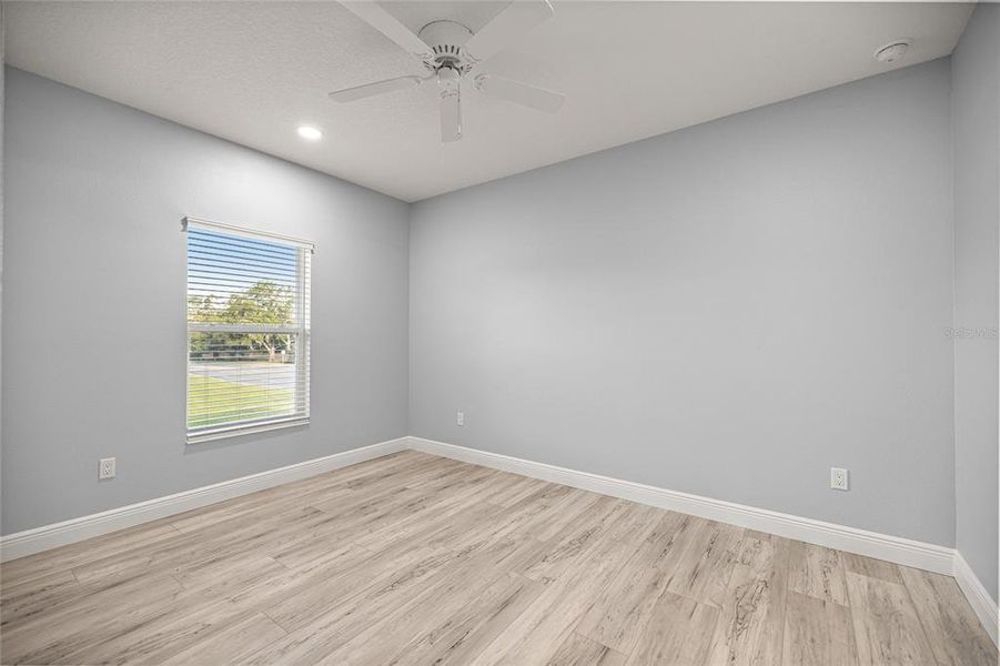 Spacious, unfurnished interior of a new home in , Ocala (Image 16).