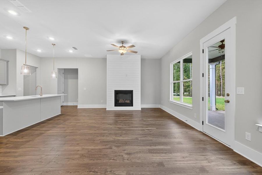 Spacious, unfurnished interior of a new home in Red Bird Manor, Jefferson (Image 21). Spacious, unfurnished interior of a new home in Red Bird Manor, Jefferson (Image 21).