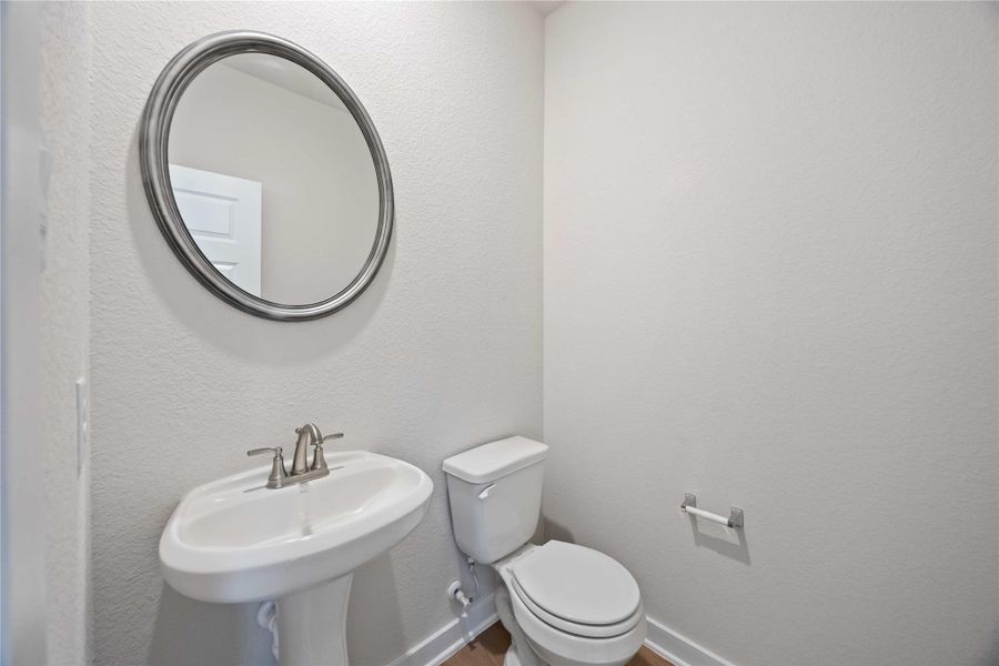 Furnished interior view inside a new home in Magnolia Springs, Montgomery (Image 10).
