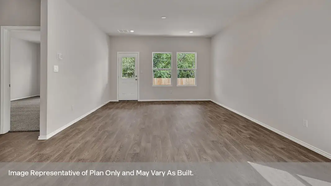 Spacious, unfurnished interior of a new home in Bollinger, Maxwell (Image 10).