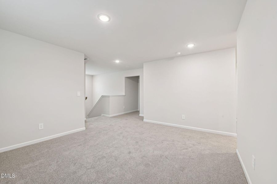 22-web-or-mls-Raleigh - Oak Manor - 133