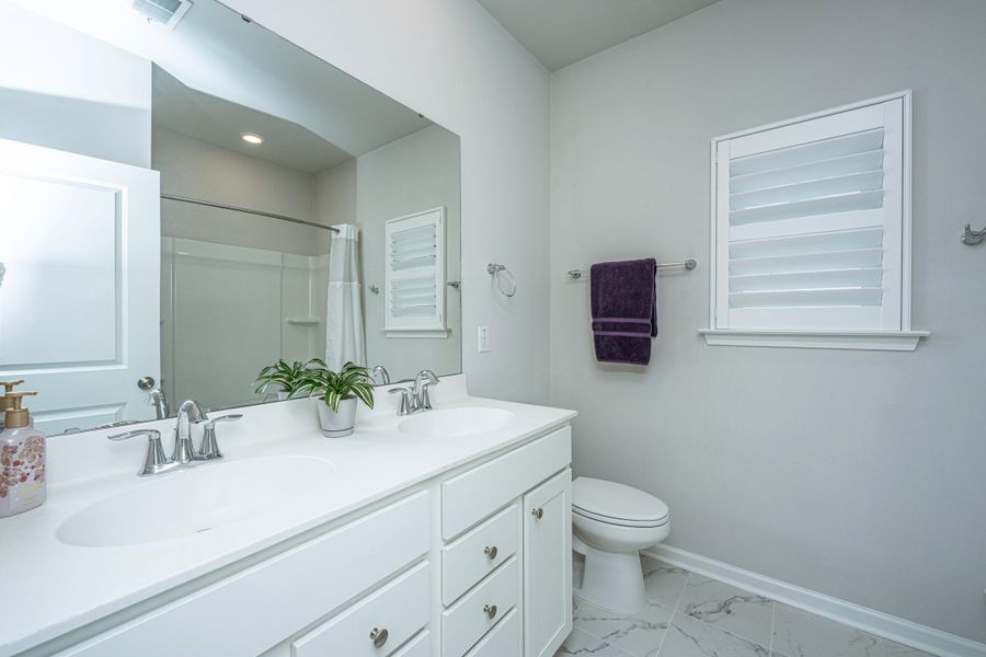 Furnished interior view inside a new home in Saint John's Lake: Coastal Collection, Johns Island (Image 36).