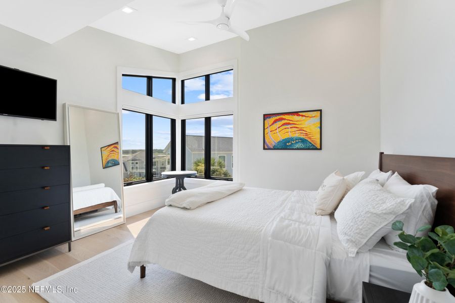 Furnished interior view inside a new home in , Ponte Vedra Beach (Image 10).