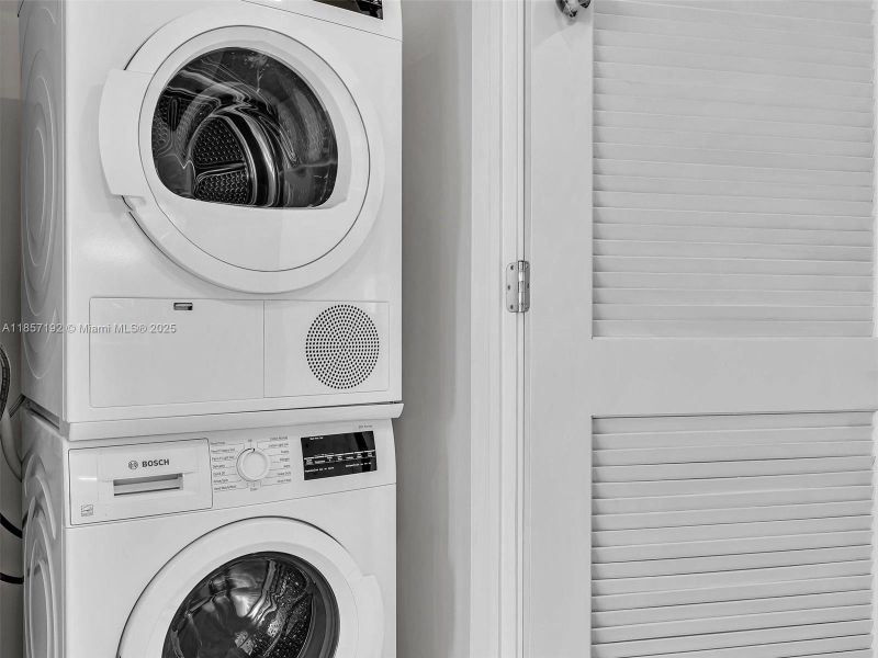 Image 33 of a home in .