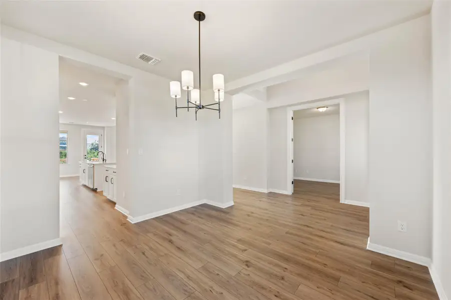 Representative images and renderings are for illustrative purposes. Actual structural options and design finishes of home may vary.