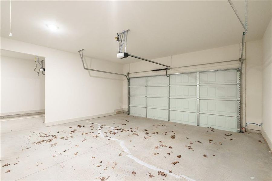 Spacious, unfurnished interior of a new home in , Good Hope (Image 38).