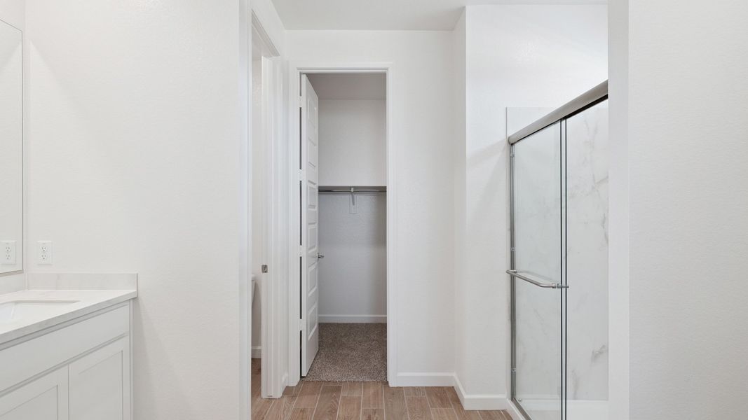 Representative unfurnished interior of a home built from the Apache by D.R. Horton in Zanjero Pass, Glendale (Image 26).