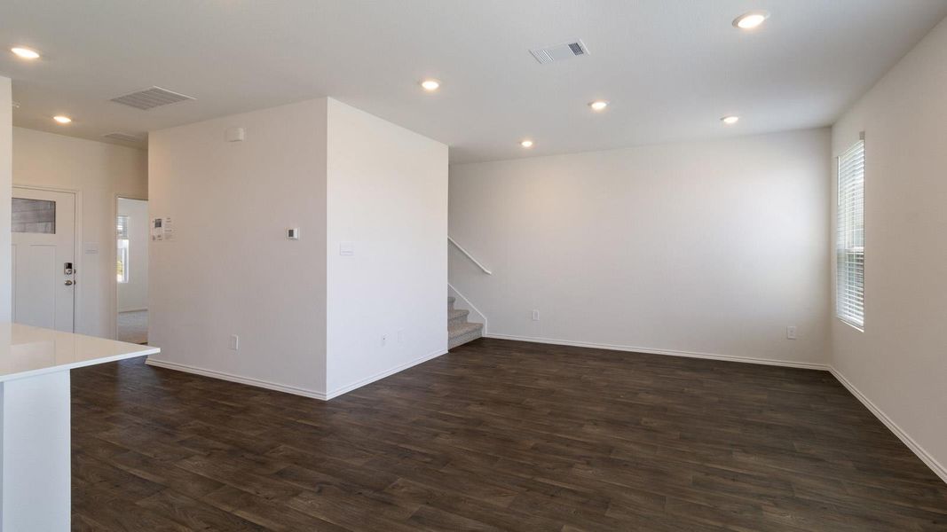 Spacious, unfurnished interior of a new home in Marigold, Kyle (Image 16).