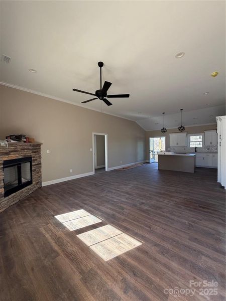 Spacious, unfurnished interior of a new home in , Hickory (Image 10).