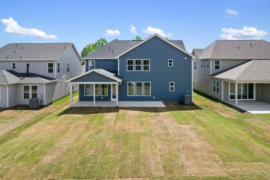 Representative exterior details of a home built from the Herdwick by Pulte Homes in Parkside Crossing, Charlotte (Image 27). Representative exterior details of a home built from the Herdwick by Pulte Homes in Parkside Crossing, Charlotte (Image 27).