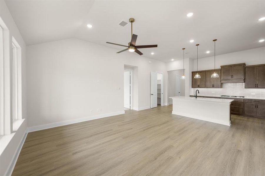 2507 Prairie Willow- Living Room-3 2507 Prairie Willow- Living Room-3