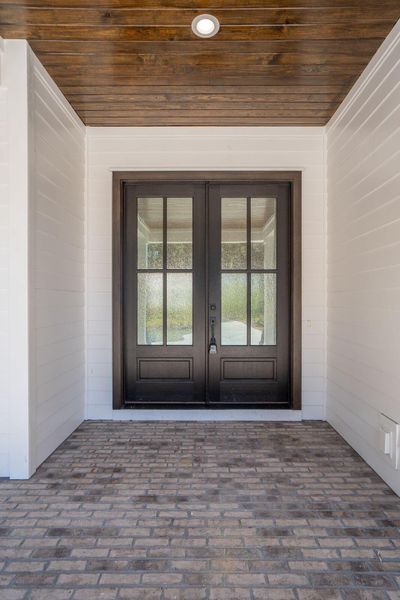 Spacious, unfurnished interior of a new home in , Ravenel (Image 55).