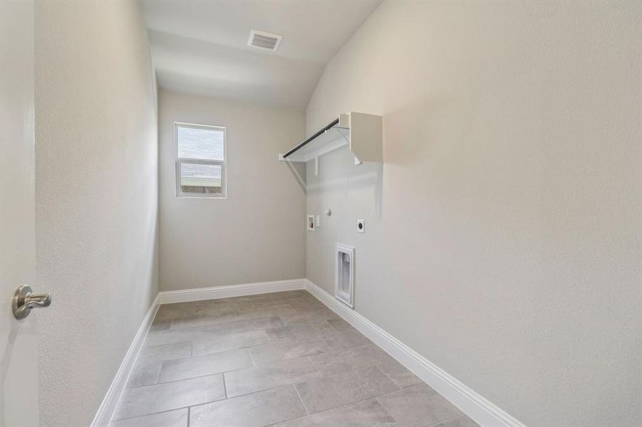 Photo is not of the actual home, but is an inspirational photo of builder’s model home and may depict options, furnishings, and/or decorator features that are not included.