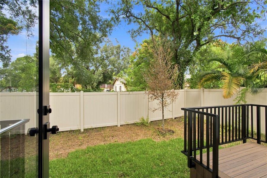 Exterior details and patio area of a home in , Tampa (Image 4).