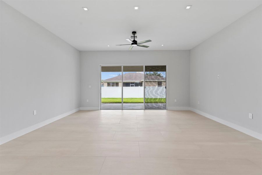 Spacious, unfurnished interior of a new home in , Port St. Lucie (Image 41).