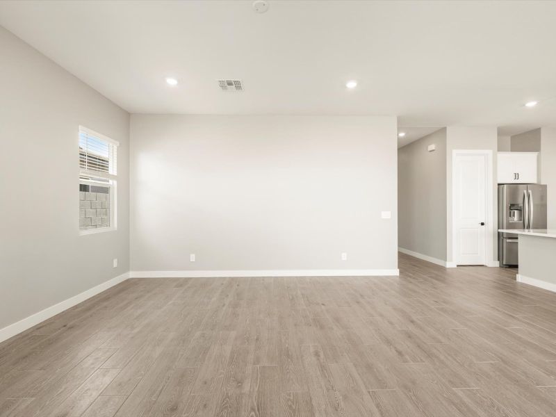 Spacious, unfurnished interior of a new home in Paloma Creek - Signature Series, Surprise (Image 13). Spacious, unfurnished interior of a new home in Paloma Creek - Signature Series, Surprise (Image 13).