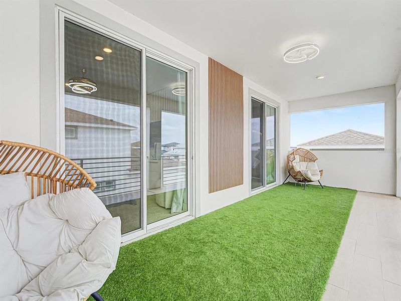 Exterior details and patio area of a home in , San Antonio (Image 24).