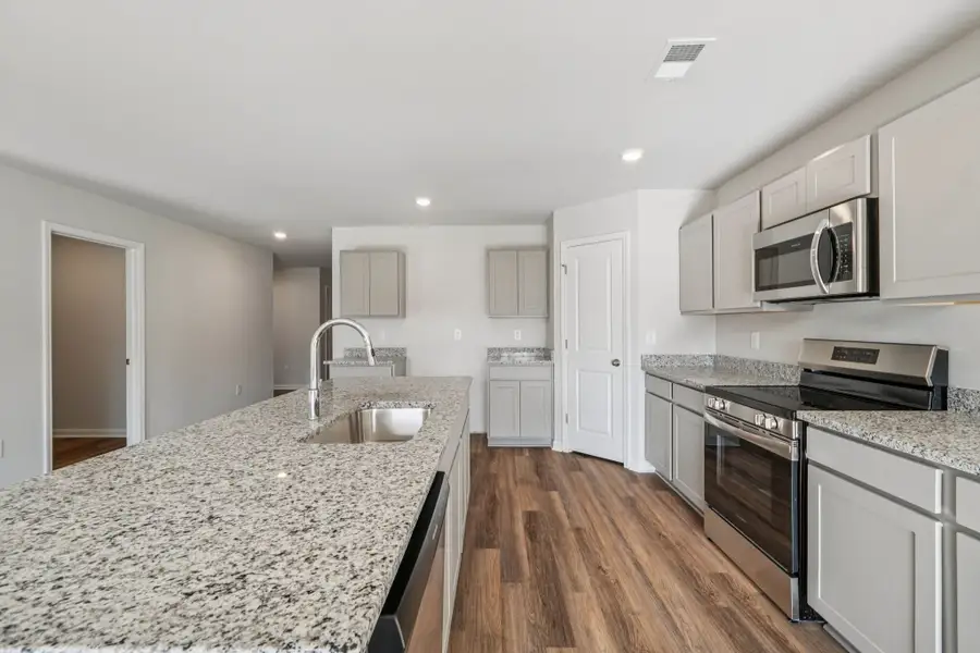 New Home in Conway, SC.  - Slide 12