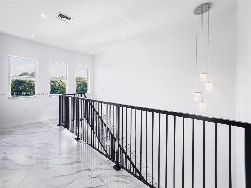 Spacious, unfurnished interior of a new home in , Port St. Lucie (Image 56).