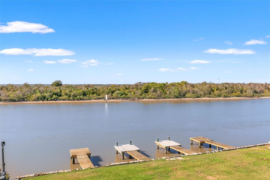 Image 37 of a home in . Image 37 of a home in .