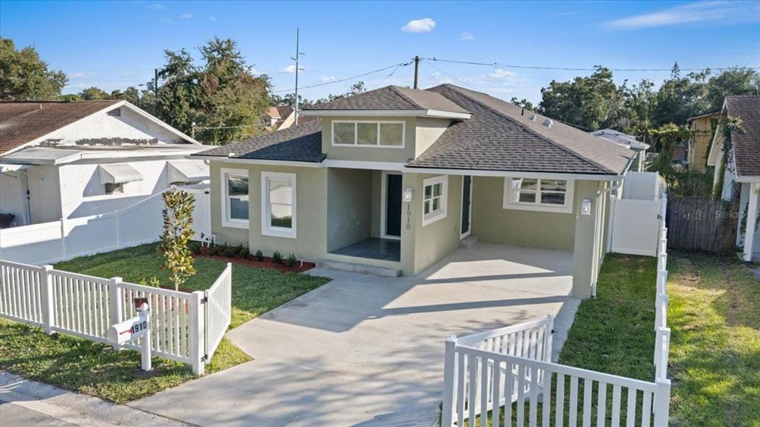 Exterior details and patio area of a home in , St. Petersburg (Image 3). Exterior details and patio area of a home in , St. Petersburg (Image 3).