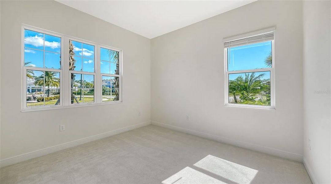 Spacious, unfurnished interior of a new home in , Venice (Image 30).