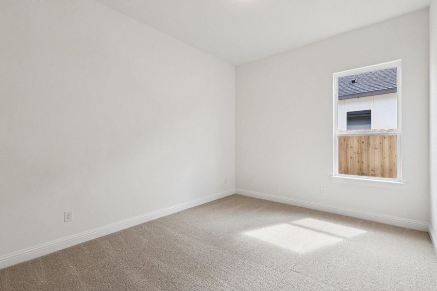 Spacious, unfurnished interior of a new home in Sienna 65', Missouri City (Image 14).