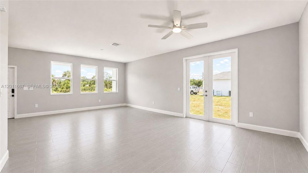 Spacious, unfurnished interior of a new home in , Lehigh Acres (Image 20). Spacious, unfurnished interior of a new home in , Lehigh Acres (Image 20).