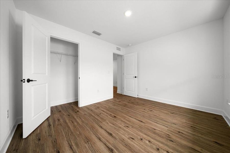 Spacious, unfurnished interior of a new home in , Weeki Wachee (Image 45).