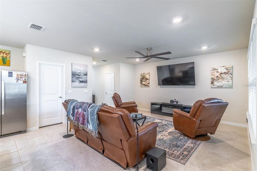 Furnished interior view inside a new home in , St. Cloud (Image 46).