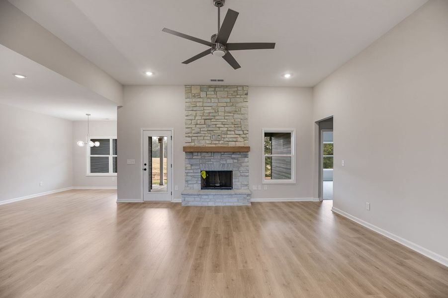 Spacious, unfurnished interior of a new home in Parmer Farms, Roopville (Image 18).