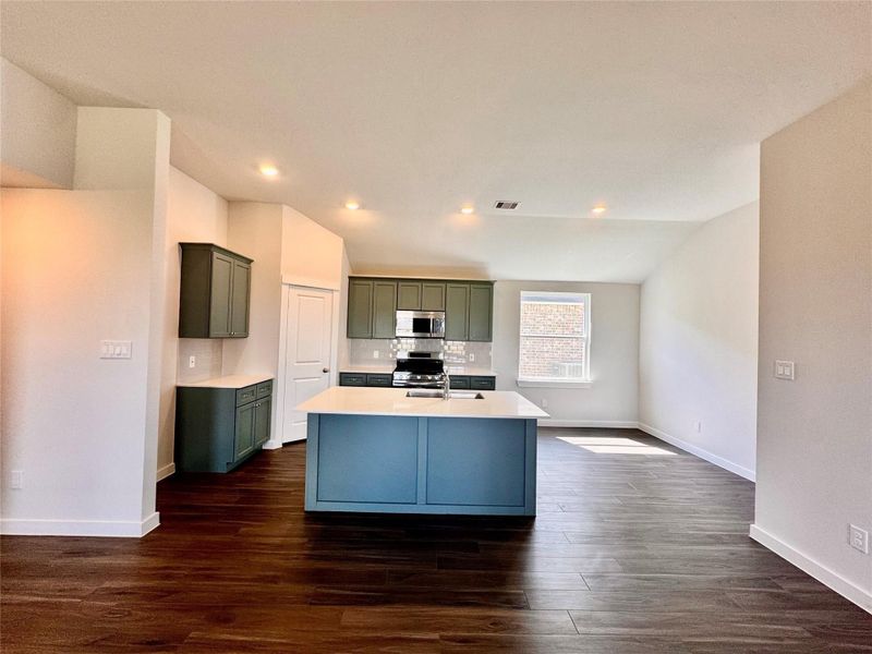 Furnished interior view inside a new home in Santa Fe, Cleveland (Image 5).