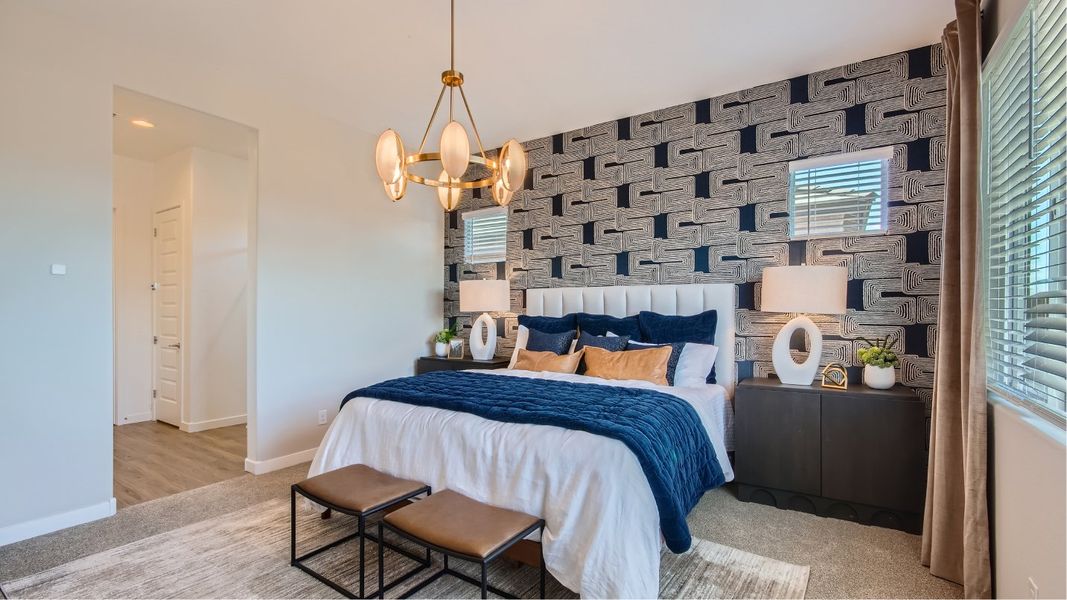 5583 Explorer Owners 1of2 F1 Base3