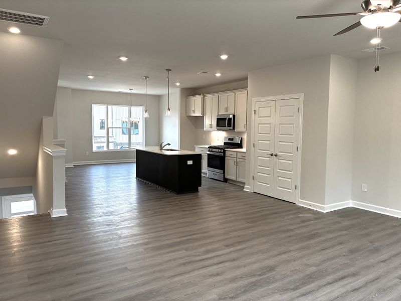 Image 29 of a home in Holly View. Image 29 of a home in Holly View.