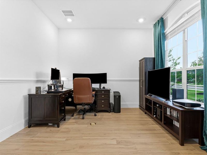 Furnished interior view inside a new home in Gean Estates, Keller (Image 35).