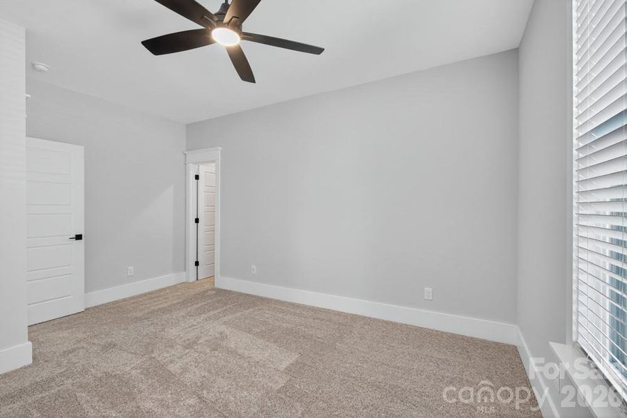 Spacious, unfurnished interior of a new home in Stoneridge Hills, Rock Hill (Image 19). Spacious, unfurnished interior of a new home in Stoneridge Hills, Rock Hill (Image 19).