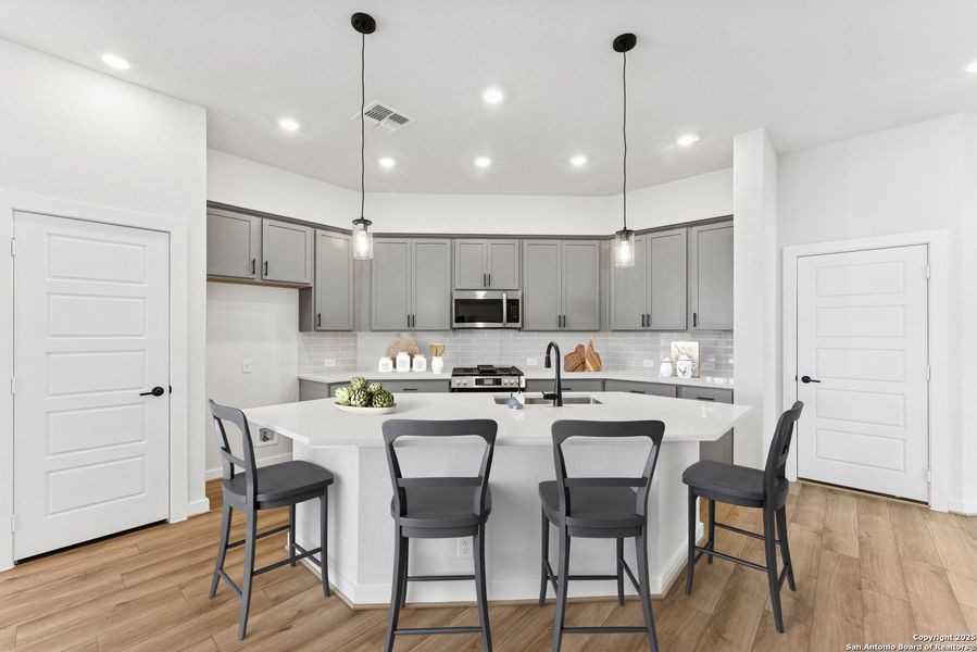 Furnished interior view inside a new home in , New Braunfels (Image 7). Furnished interior view inside a new home in , New Braunfels (Image 7).