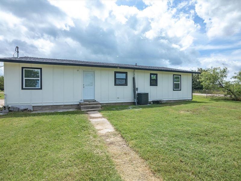 Exterior details and patio area of a home in , Bowie (Image 18).